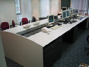 Financial Trade Table DAS-05